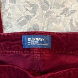 Old Navy Rockstar Mid-Rise Burgundy Jeans
